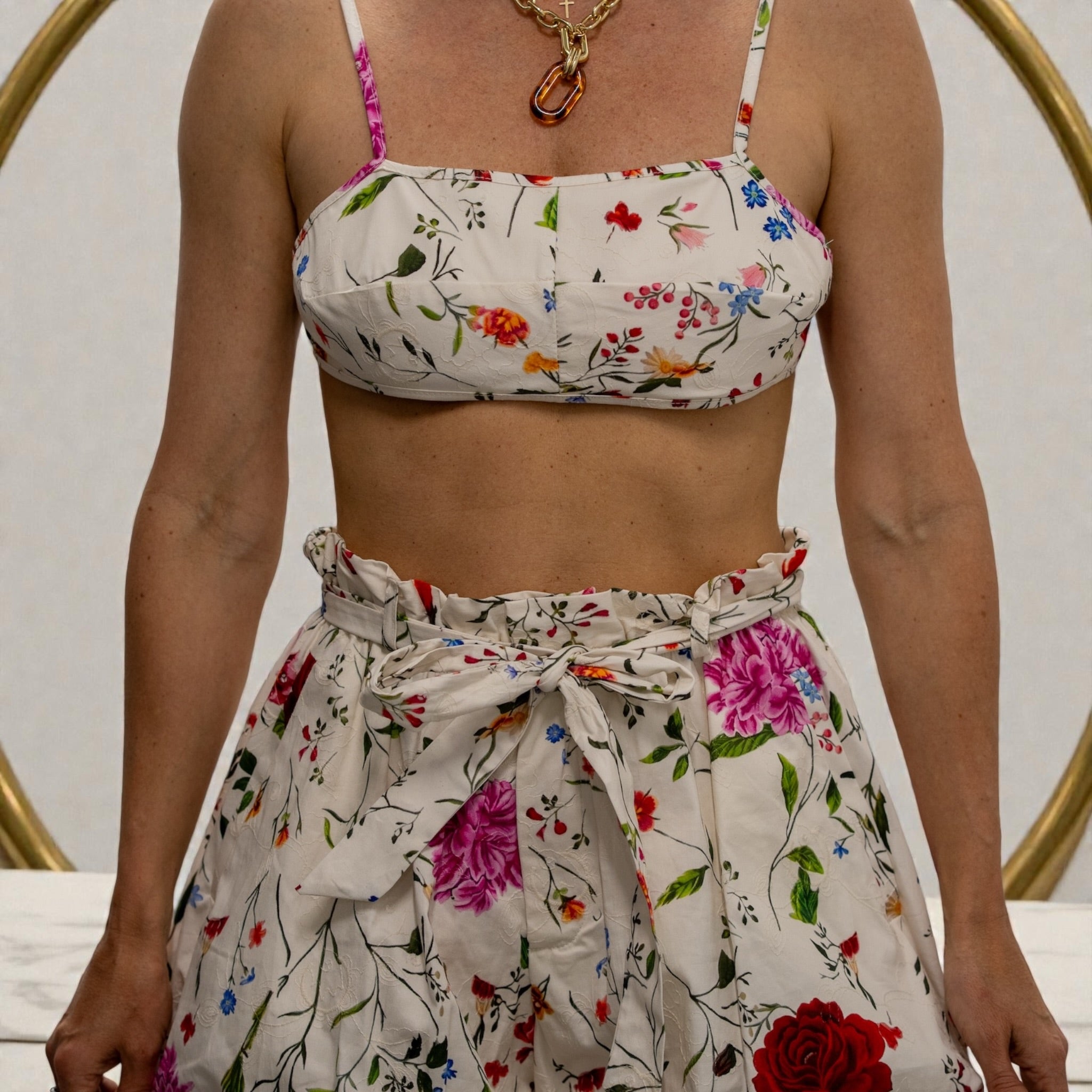 Floral Muse Short und Oberteil