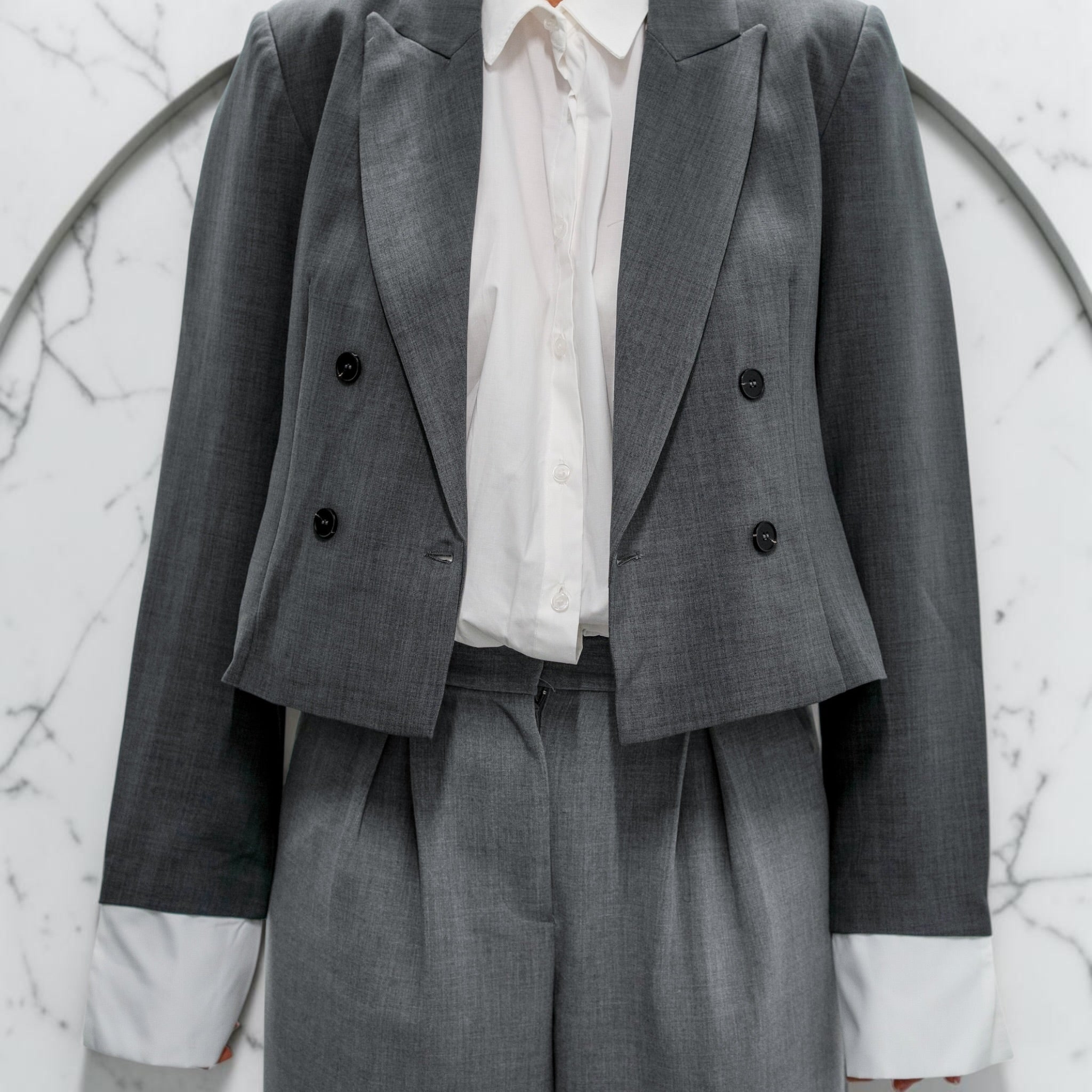 Avenue Grey Blazer